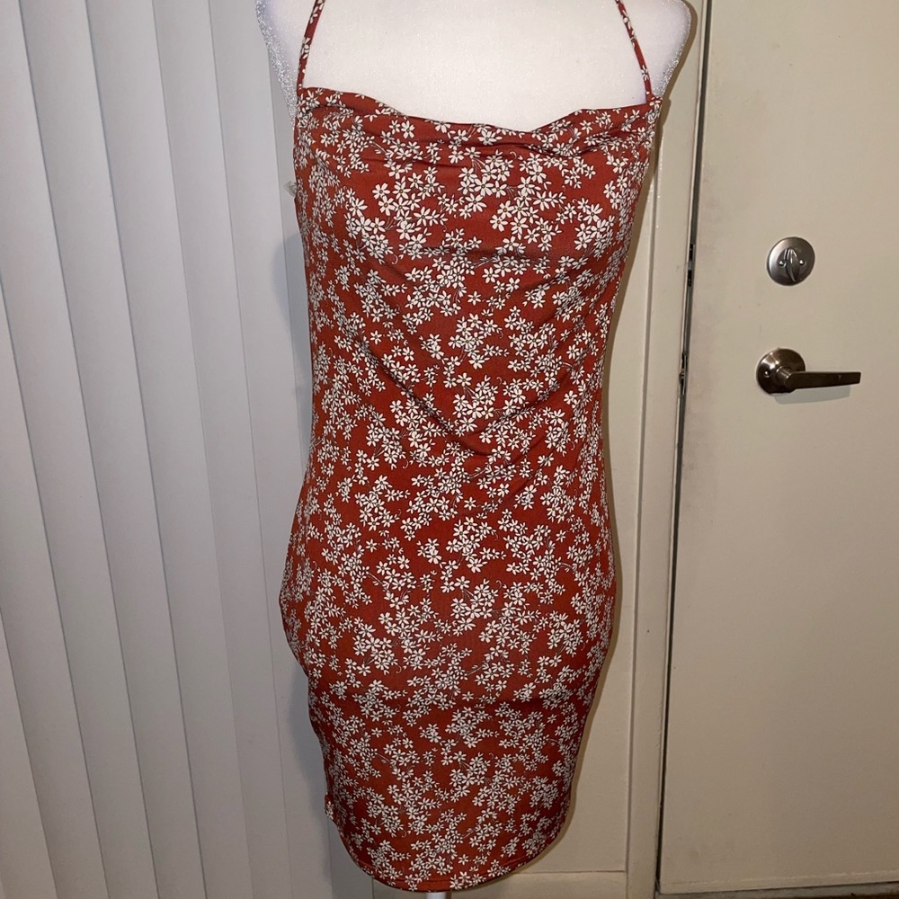 Red floral dress wave